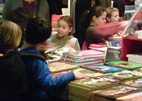 Les livres pour enfants Piccolia plaisent aux jeunes lecteurs du salon du livre