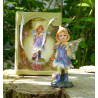 Fée miniature violette et son abeille féerique