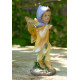 Fée miniature jaune et son papillon
